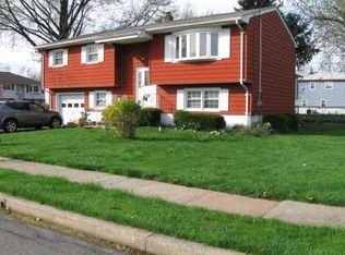 5 W 5th St, Port Reading, NJ 07064