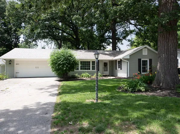 46 Briarcliff Rd, Montgomery, IL 60538