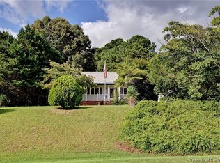 3325 Providence Rd, Hayes, VA 23072