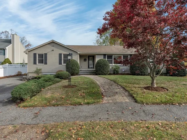 87 Rose Hill Way, Waltham, MA 02453
