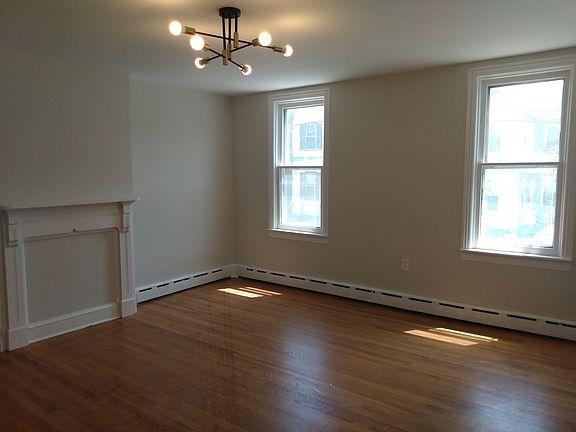 4th image of 67 N Federal St