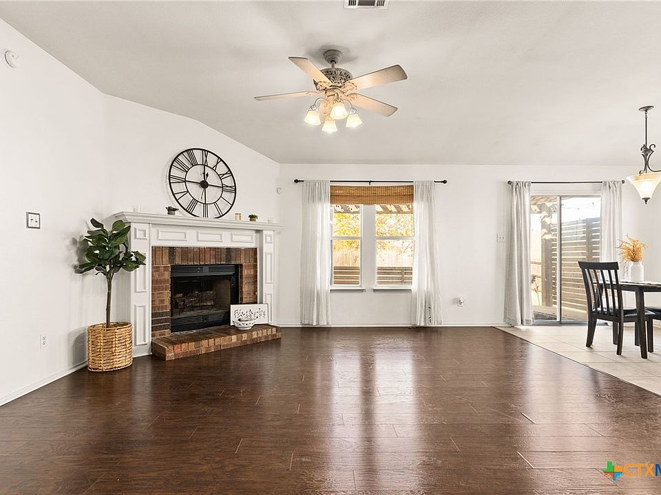 1st image of 1705 Waterford Dr