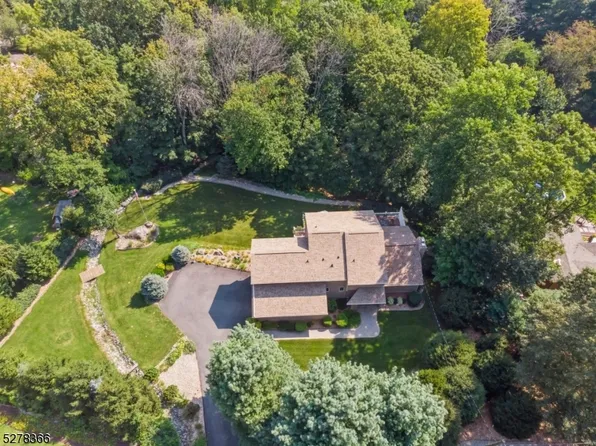 23 Banta Rd, Kinnelon Boro, NJ 07405