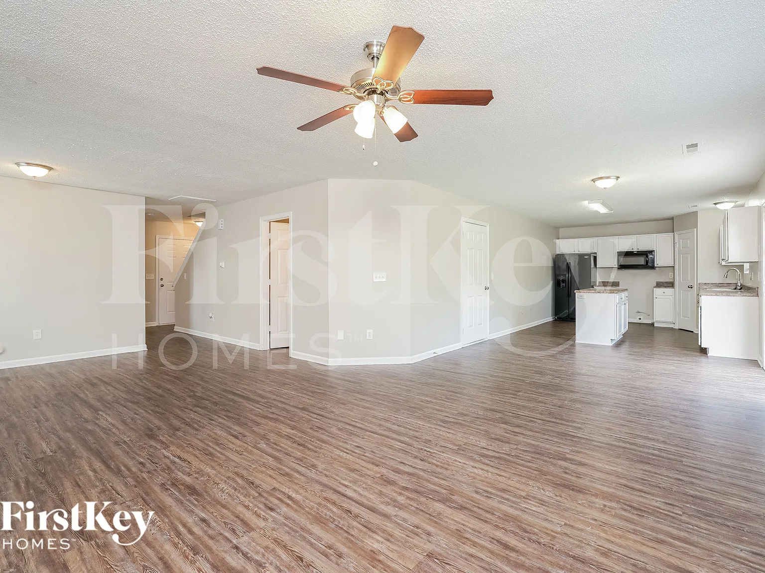 4 bed, 2.5 bath, 2442 sqft, $2,775 — Photo 2