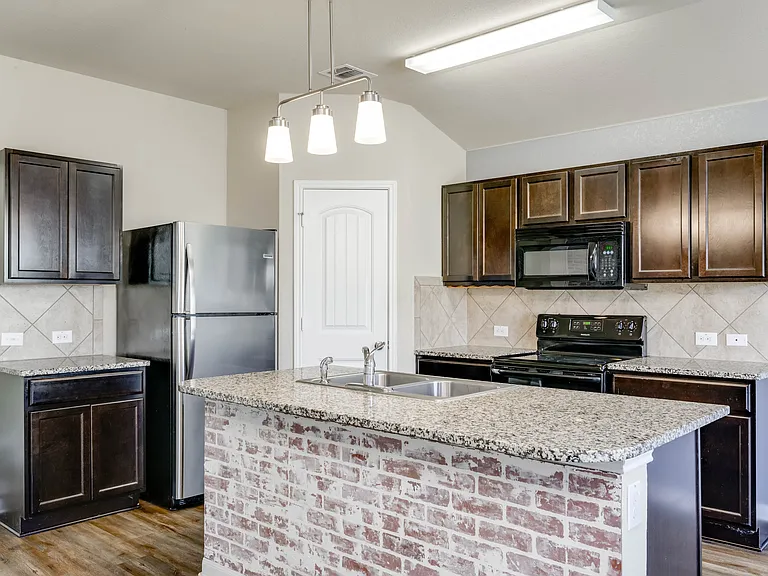 5800 Montrelia Dr — Photo 21