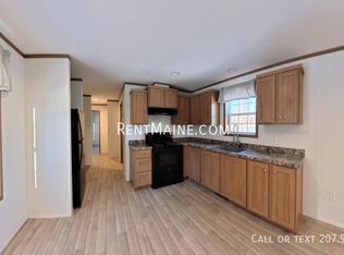 135 Penney Ln, Bradley, ME 04411
