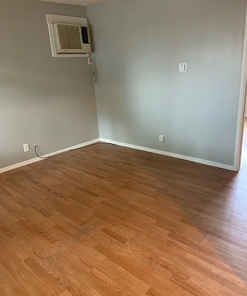 120 W Magnolia St #6 — Photo 2