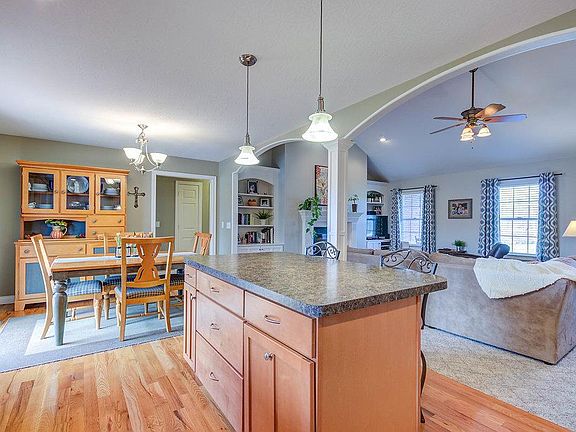 5th image of 3557 Longhorn Dr
