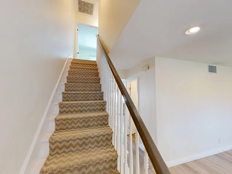 588 Rio Grande Cir — Photo 12
