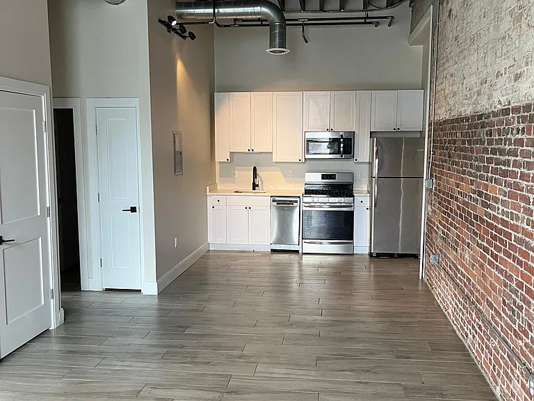 108 Harrison St #206 — Photo 5