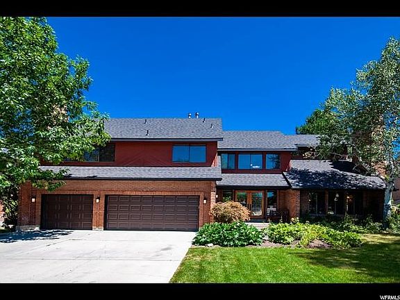 2nd image of 2067 E Terra Vista Way