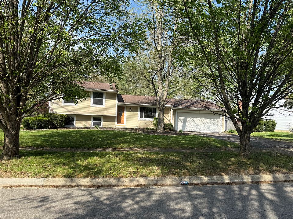 1st image of 615 Sycamore Dr