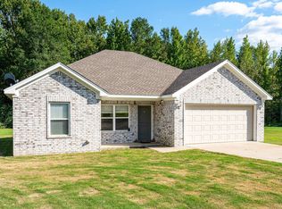 174 Grace Cir, Lonoke, AR 72086