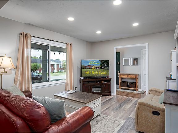 3rd image of 403 Weil Ln