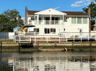 2870 Shore Rd, Bellmore, NY 11710