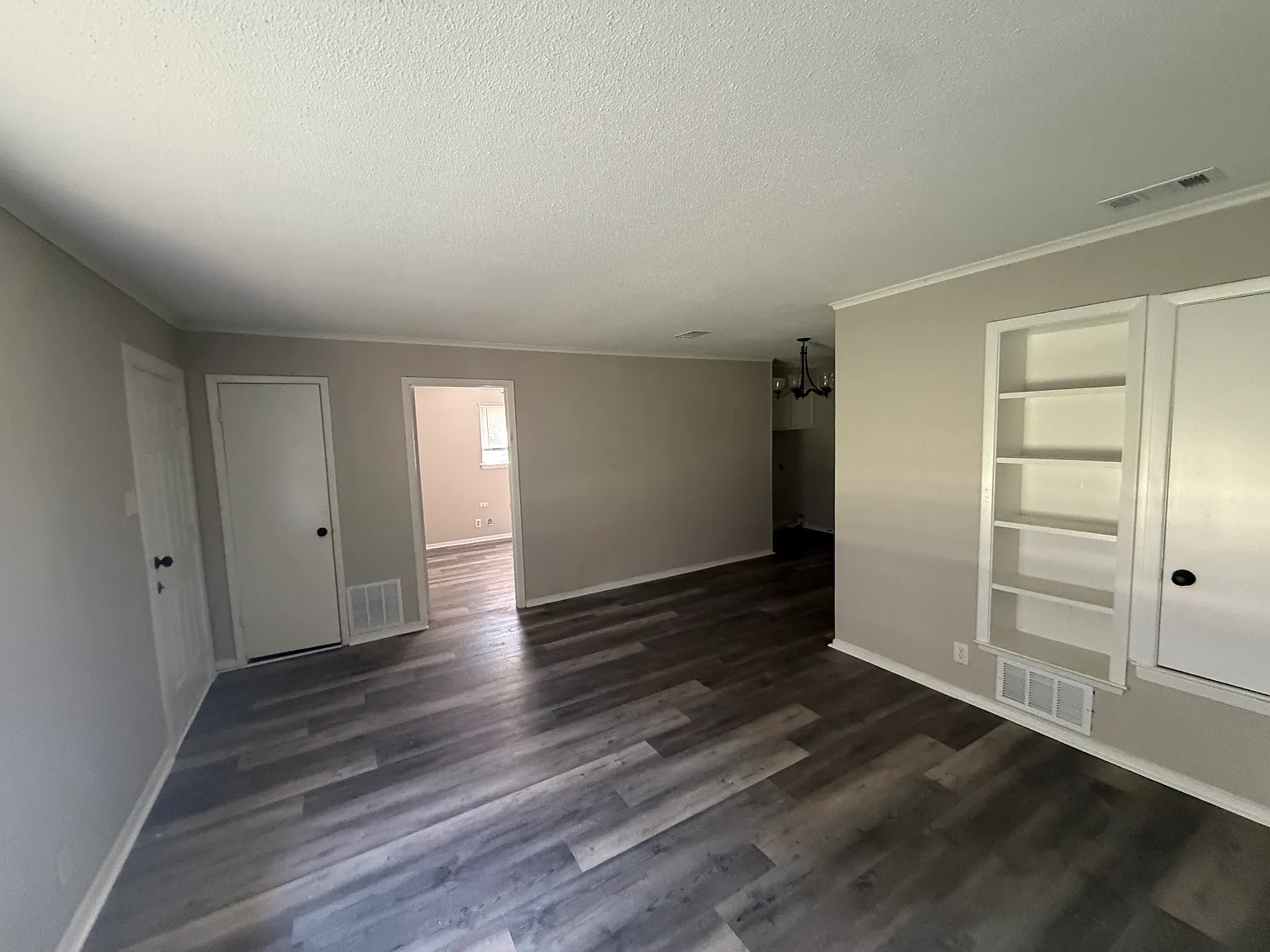 3 bed, 1125 sqft, $1,500 — Photo 4