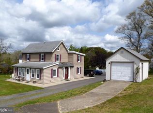 22 Main St, Cream Ridge, NJ 08514