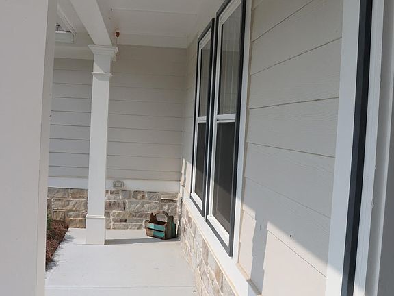 5th image of 30 Guthrie Rd