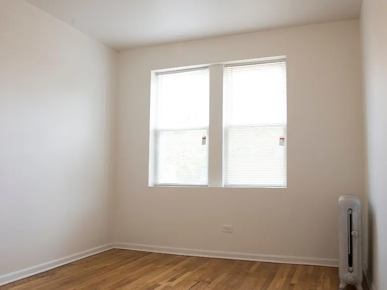 1860 S Komensky Ave — Photo 2