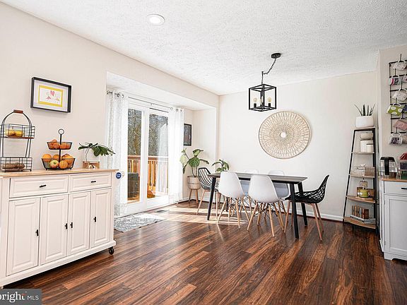 3rd image of 1810 Wye Mills Ln
