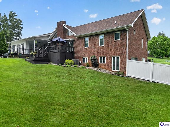 4th image of 125 Doris Ct