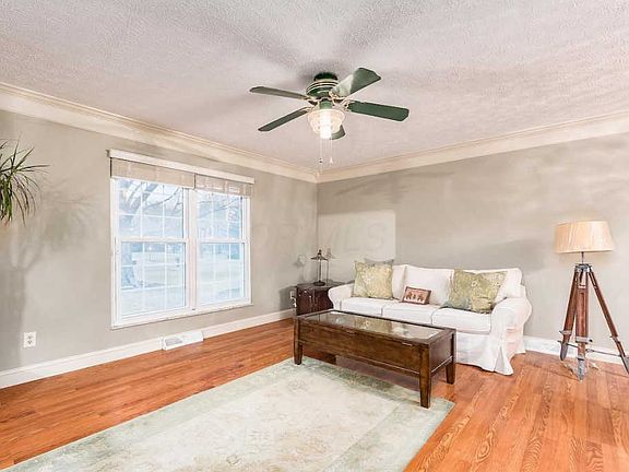 4th image of 11448 Forest Lane Ave NW