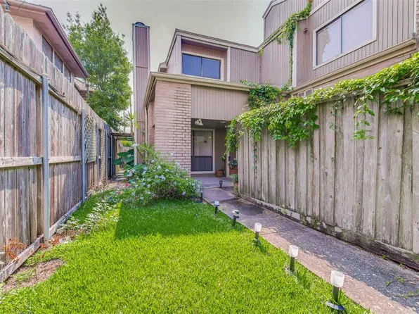 1920 Augusta Dr Unit 5, Houston, TX 77057