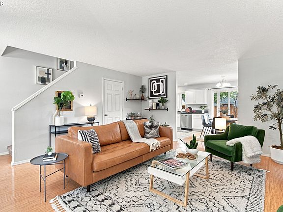 5th image of 6617 SE 69th Ave