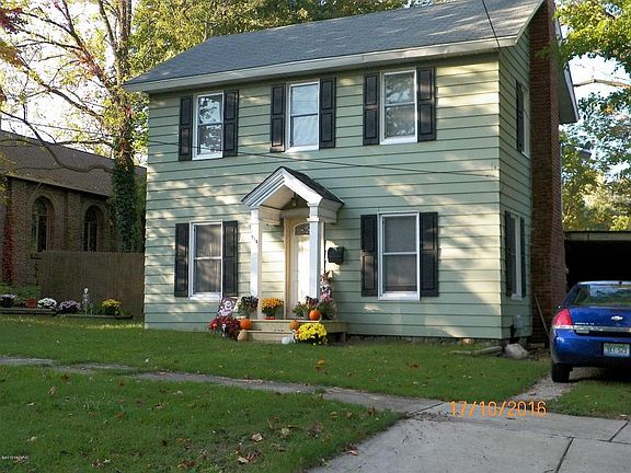 3rd image of 214 Courtland St