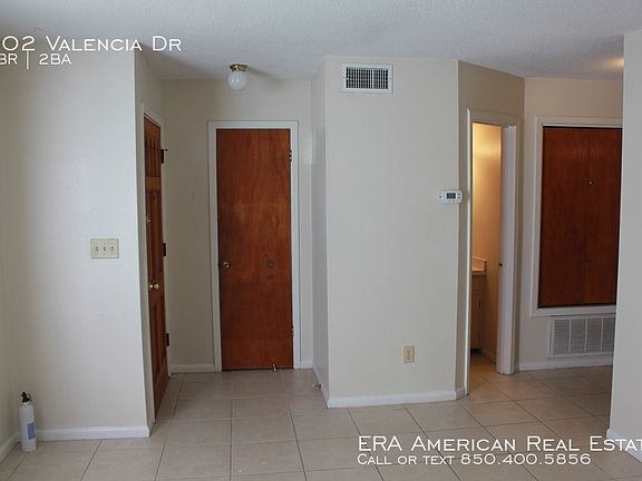 3rd image of 102 Valencia Dr