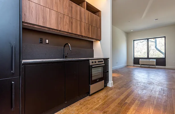 Rented by Nooklyn NYC LLC | media 62