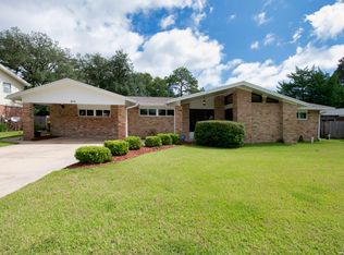 618 Merioneth Dr NE, Fort Walton Beach, FL 32547