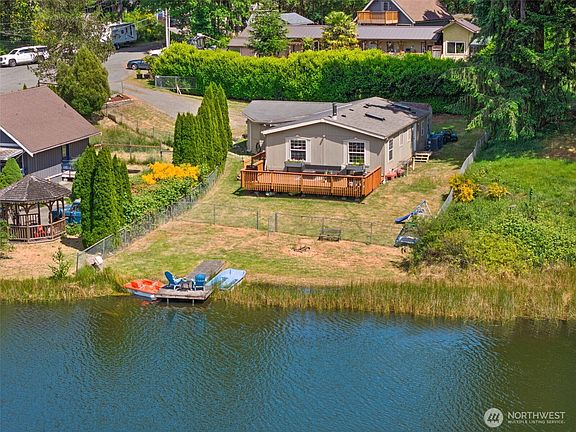 3rd image of 19308 22nd Street Ct SW