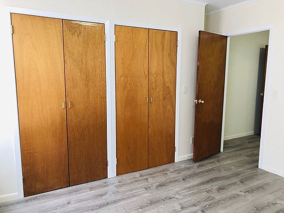 4th image of 25-34 32nd St #2