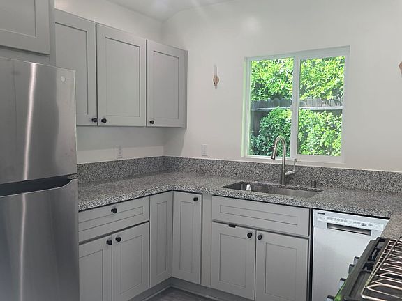 2nd image of 5361 1/2 Veloz Ave