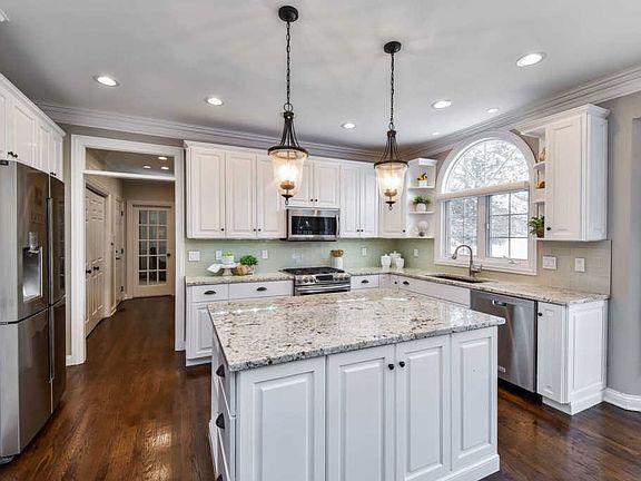 4th image of 4N179 Fox Mill Blvd