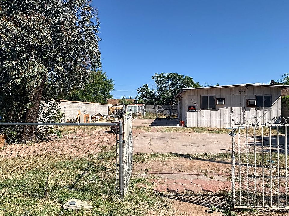 1st image of 3874 W Calle Segunda