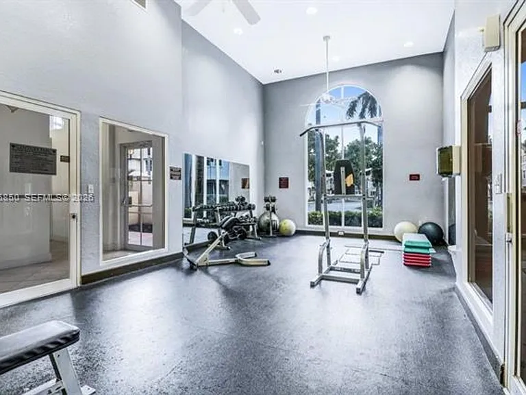 8942 W Flagler St #3 — Photo 31