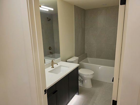 5th image of 1119 Regal Way