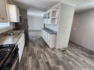571 Delaware #571, Belleville, MI 48111