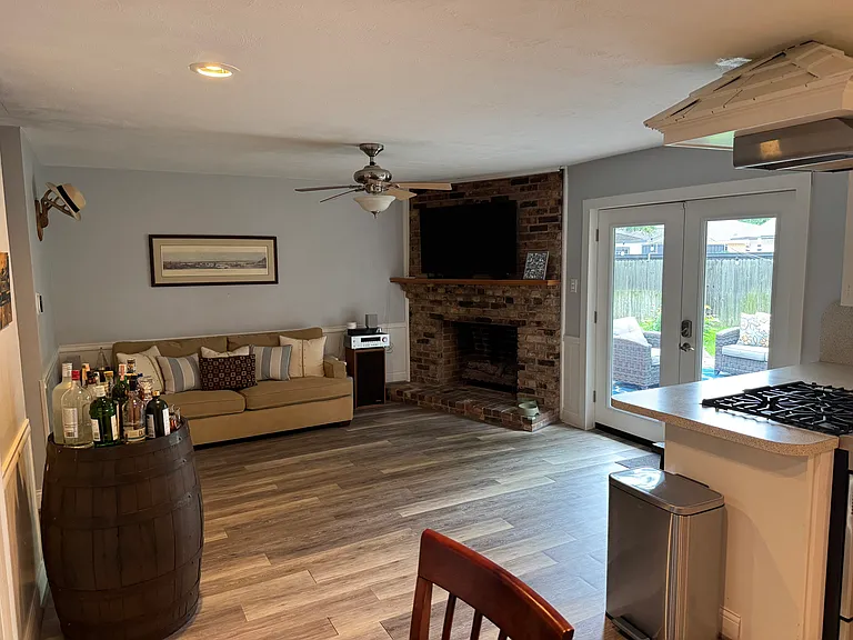 9619 Liptonshire Dr — Photo 4
