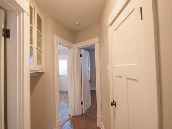 4th image of 3921 Miami St #1F