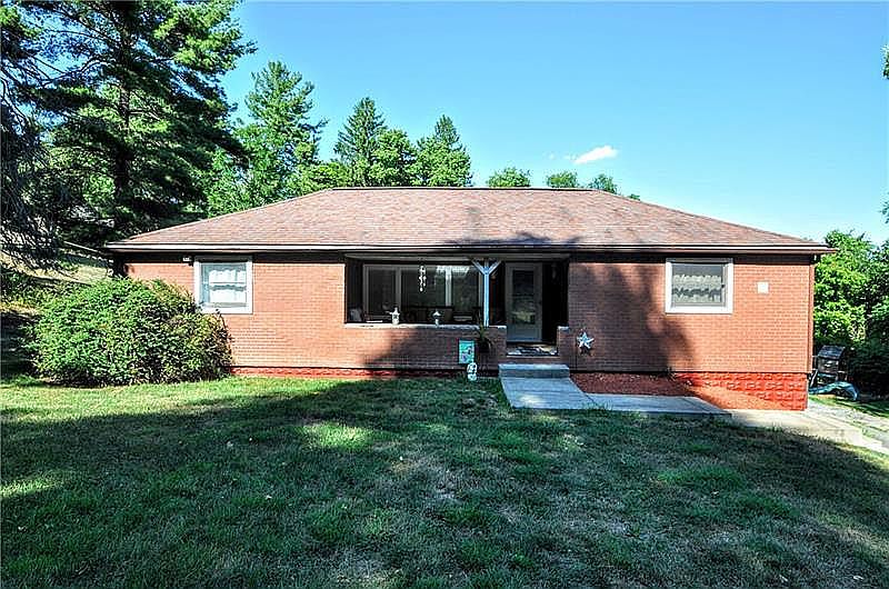 2nd image of 554 Ridgewood Dr