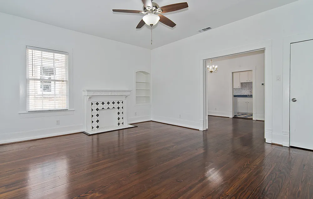 Building Photo - 4910 Victor St #4