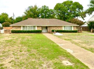 11077 Strayhorn Dr, Dallas, TX 75228