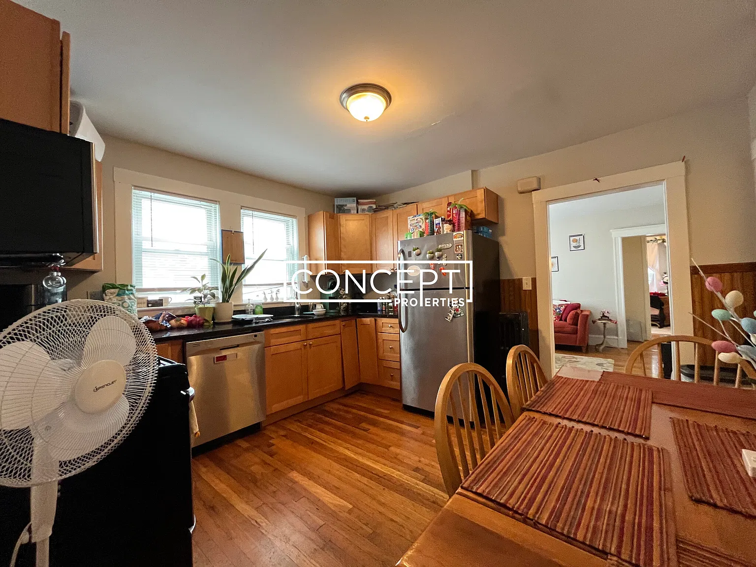 4 bed, 1016 sqft, $4,795 — Photo 2