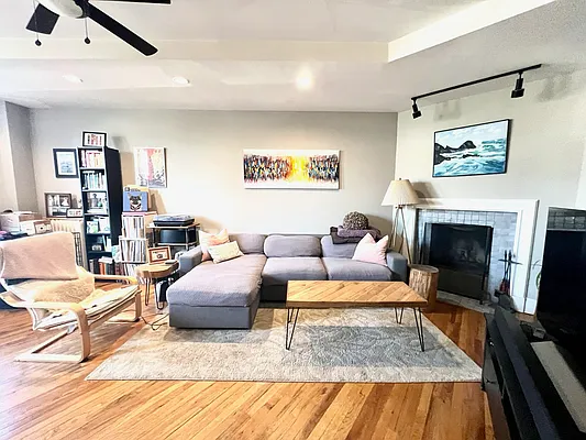 Rented by Compass | media 11