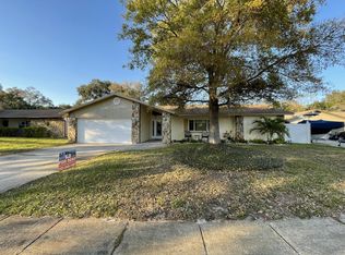 11733 Marla Ln, Seminole, FL 33772