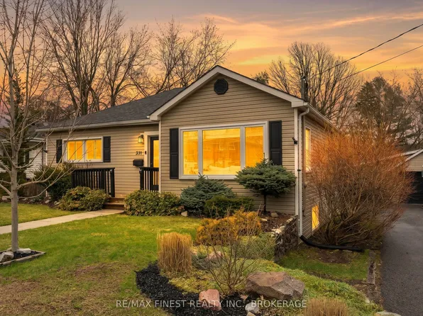 391 Mowat Ave, Kingston, ON K7M 1L2