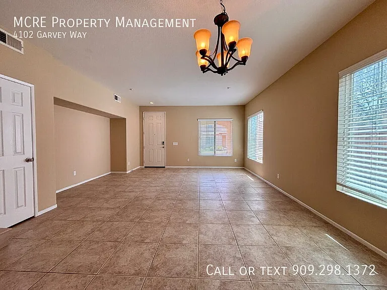 4102 Garvey Way — Photo 6